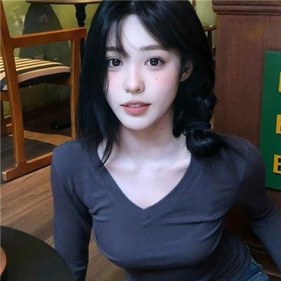 濶少艳福